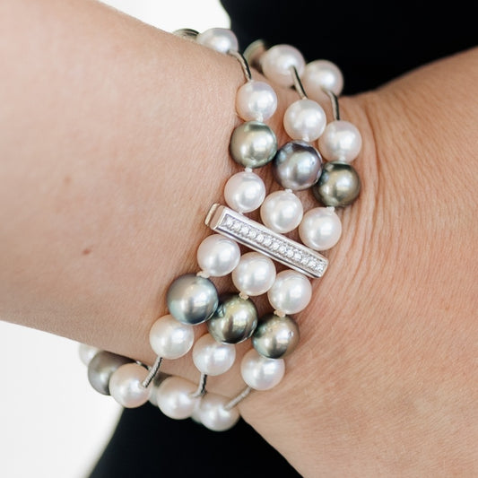 Akoya Tahitian pearl bracelet 7.5–9.5mm graduating pearls on wrist