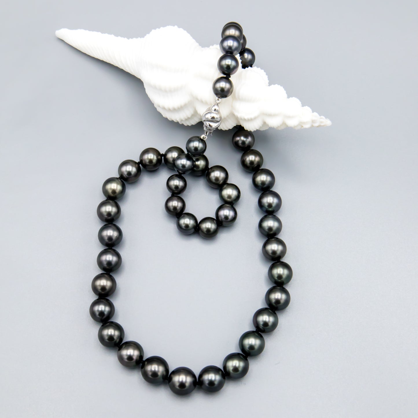 Tahitian Pearl Strand Necklace – Deep Luster Dark Tones Lifestyle View