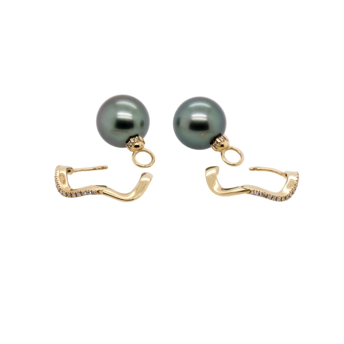 12.5mm Tahitian Pearl on Diamond Bail with 14K Gold Diamond Hoops – Detail