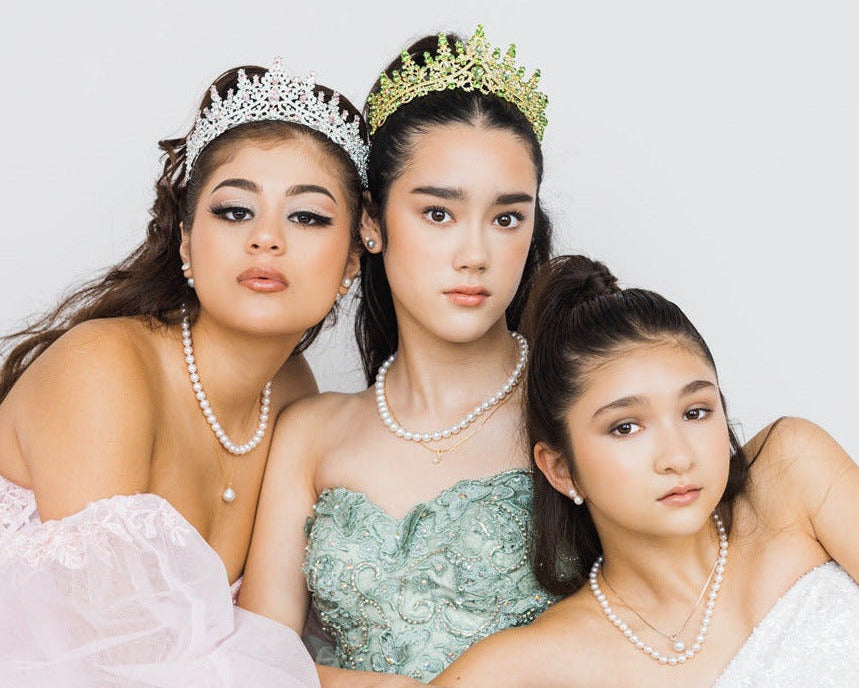 From Grand Entrances to Big Stages: Your 2026 Prom & Graduation Pearl Guide