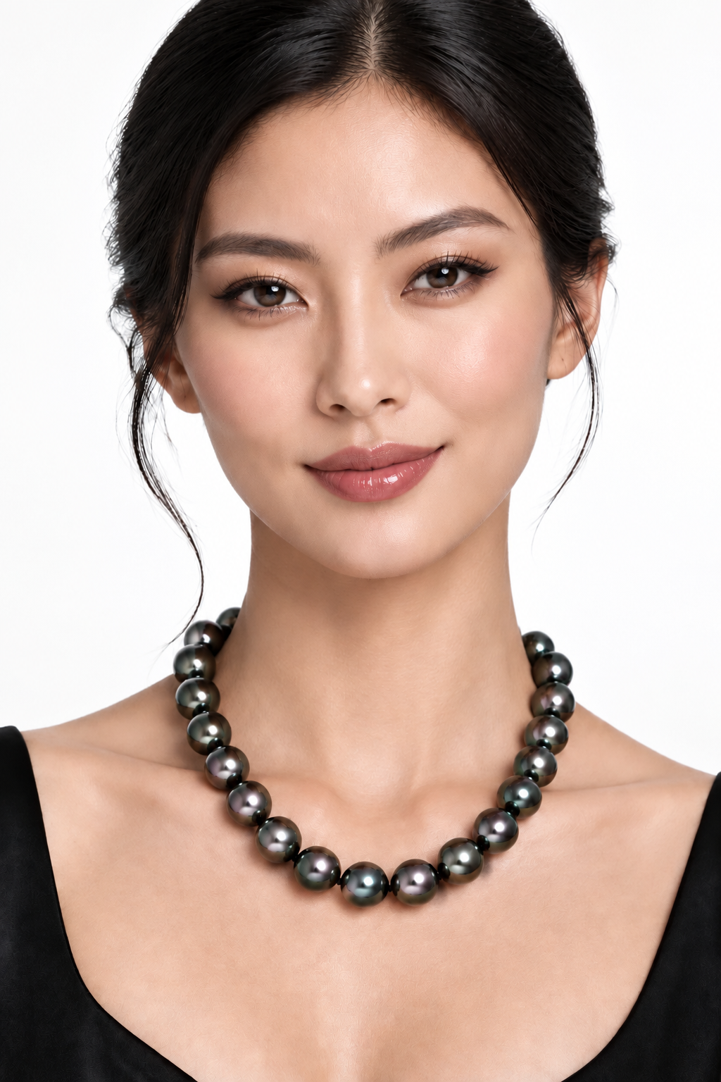 Model wearing Cherry Tahitian Pearl Necklace 12-14mm 18-inch 14K Gold clasp