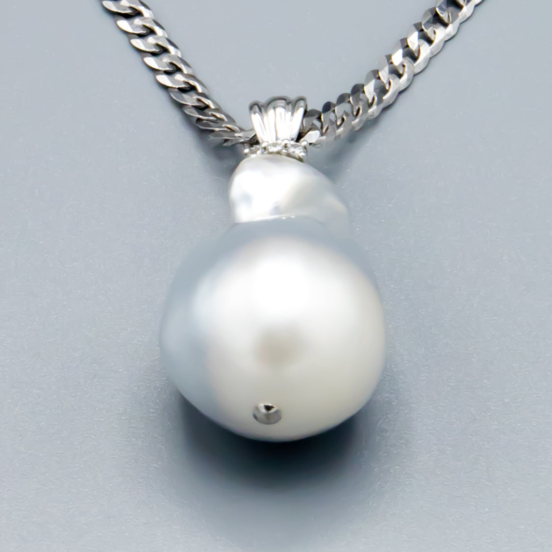 15.5-16mm White South Sea Pearl Pendant – Lustrous Baroque Pearl, Diamond Setting