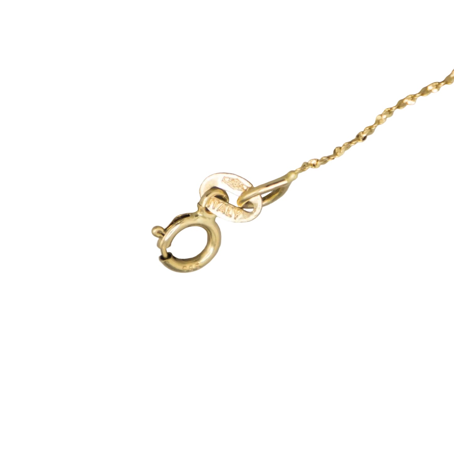 White coin freshwater pearl necklace - clasp closeup