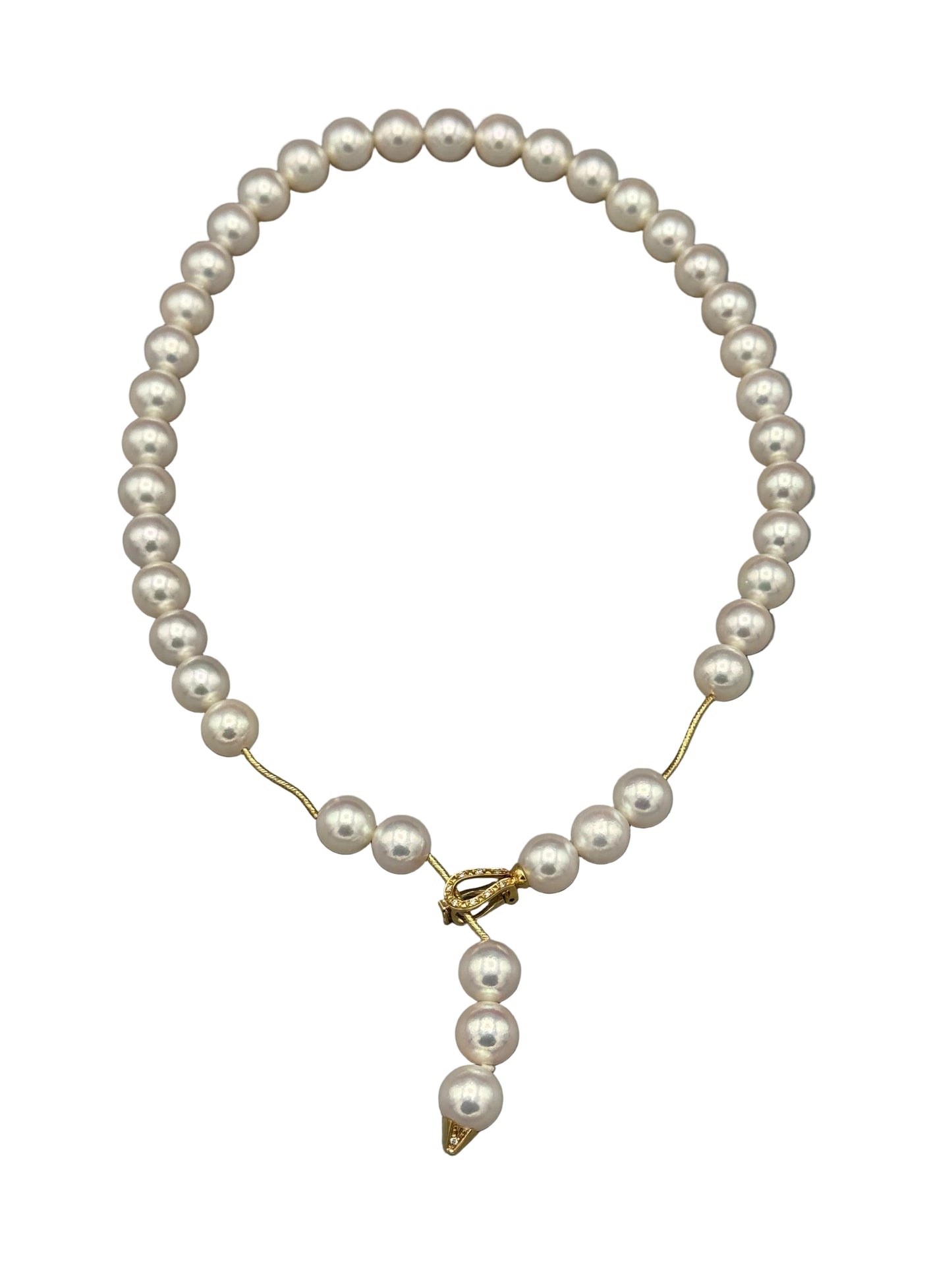 Japanese Akoya Pearl Lariat Necklace 20-inch adjustable lariat, 14K yellow gold, lifestyle shot
