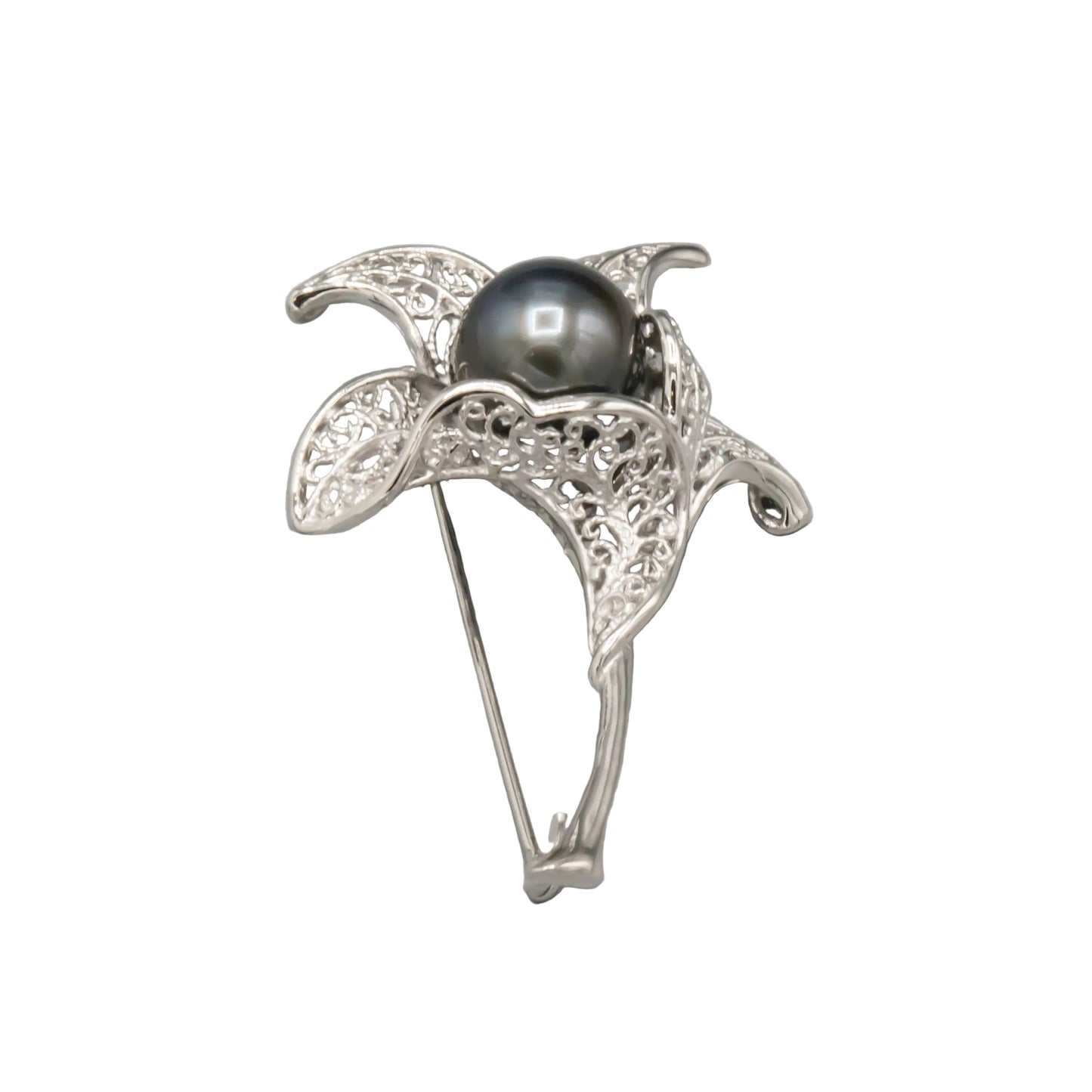 12mm Tahitian cultured pearl pendant brooch, detail of silver setting