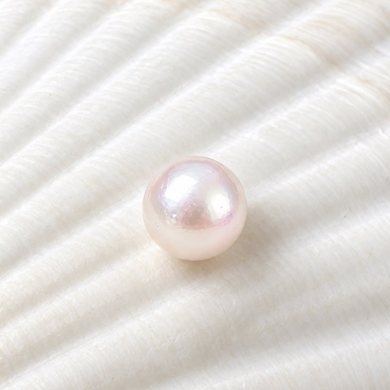Akoya pearls